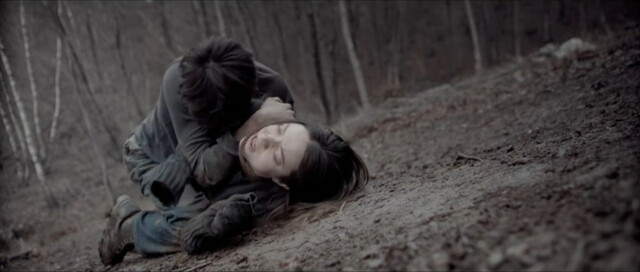 Aurélia Poirier nude – La cinquième saison (2012)