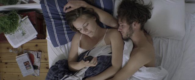 Ingrid-Marie Thorlacius Troelsen sexy – En kæreste (2016)