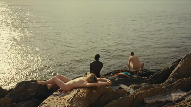 Juliette Savary nude – Carpobrotus (2024)