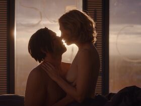 Ursina Lardi nude – Laim und die Toten ohne Hosen (2024)