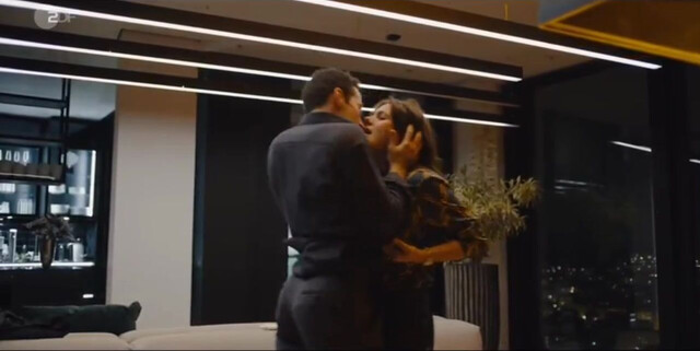 Felicitas Woll sexy - Blindspot (2023)