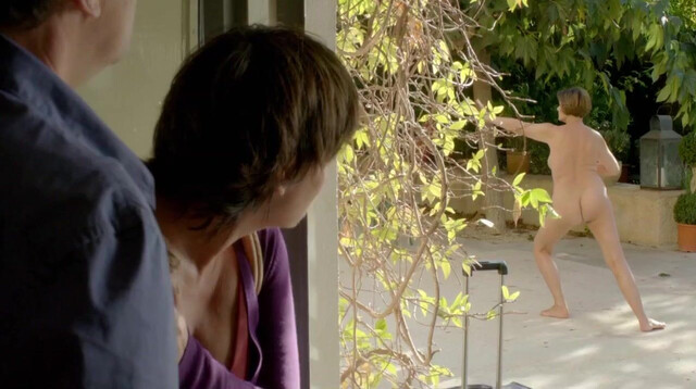 Macha Meril nude - A Dix Minutes des Naturistes (2012)