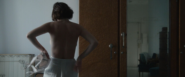 Irina Starshenbaum nude – Shoshana (2023)