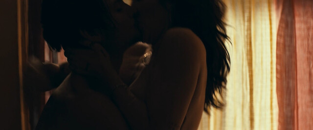 Nadine Crocker nude – Continue (2022)