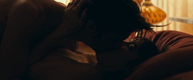 Nadine Crocker nude – Continue (2022)