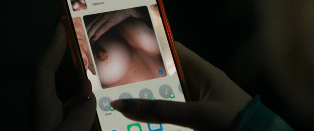 Dakota Johnson nude – Daddio (2023)