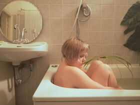 Paulina Alpen nude – Hikikomori (2023)