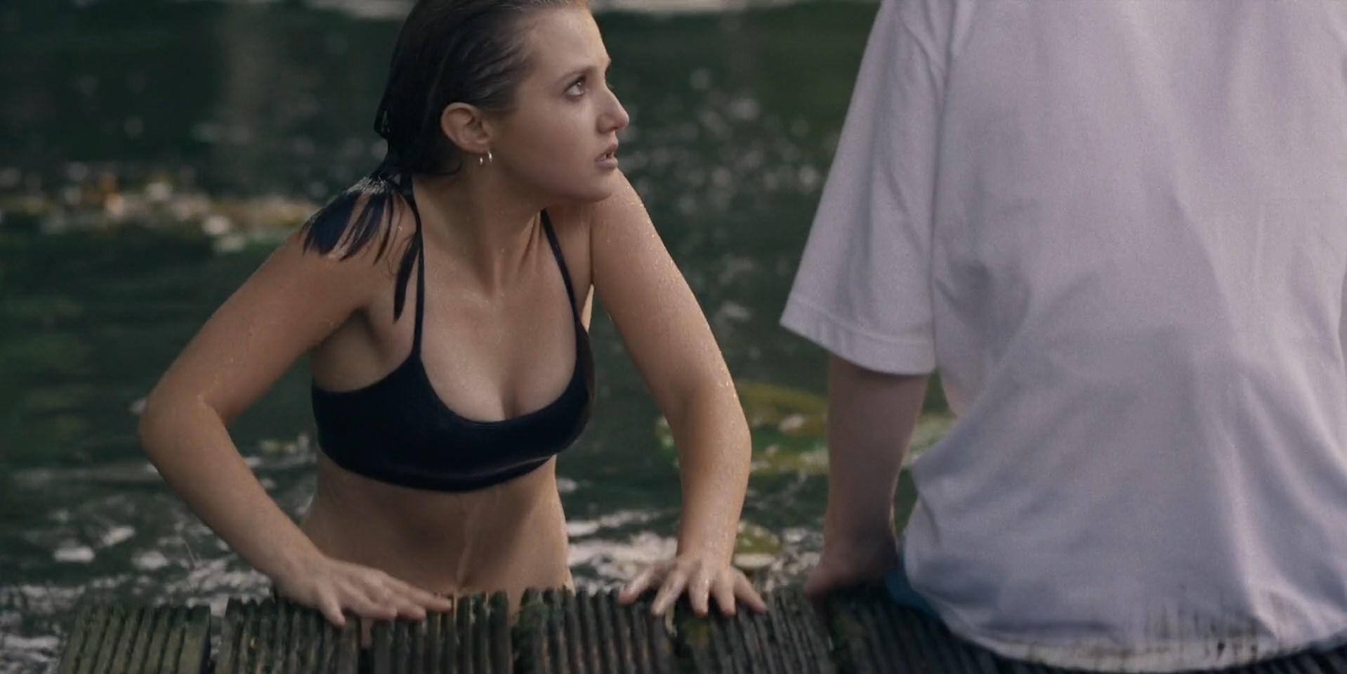 Mia McKenna-Bruce sexy – Kindling (2023)