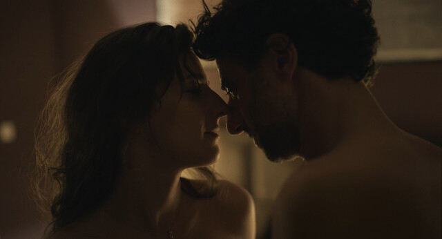 Seyneb Saleh nude – Was von der Liebe bleibt (2023)