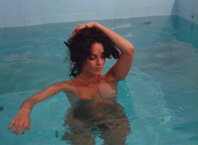 Sonia Braga nude – Lady on the Bus (A Dama do Lotação) (1978)