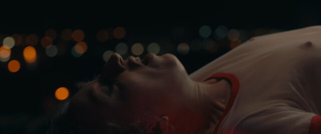 Juliane Elting sexy – King Car (Carro Rei) (2021)