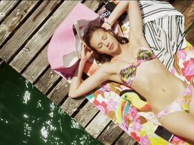 Leonie Tepe sexy – Neue Adresse Paradies (2012)