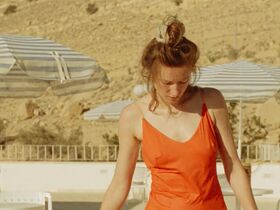 Clara Schwinning sexy – The Red Sea Makes Me Wanna Cry (2023)