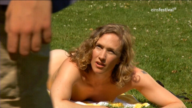 Sina Morcinek nude – Nackte Tatsachen (2010)