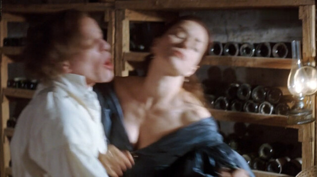 Martina Gedeck nude – Geliebte Clara (2008)