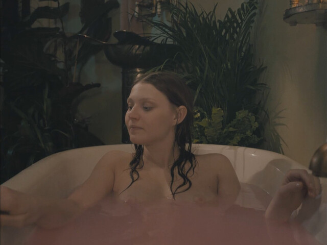 Nora Pider nude – Pale Blue Me (2018)