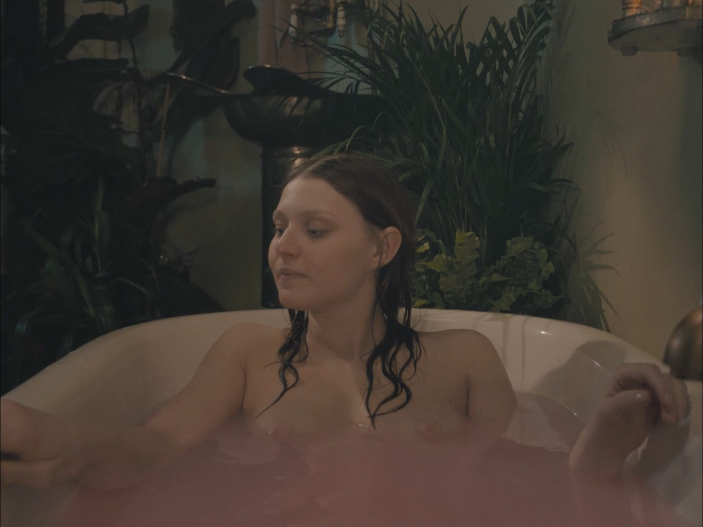 Nora Pider nude – Pale Blue Me (2018)