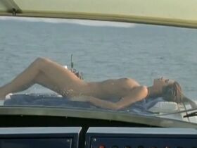 Manuela Arcuri nude – Pepe Carvalho s01e03 (1999)