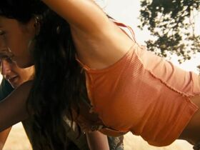 Megan Fox sexy - Transformers (2007)