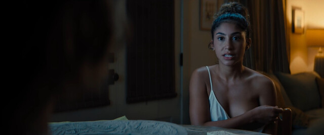 Isabella Ferreira nude – Incoming (2024)
