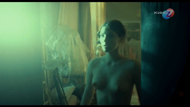 Tina Stojilkovic nude – Mittelmarsch (2022)