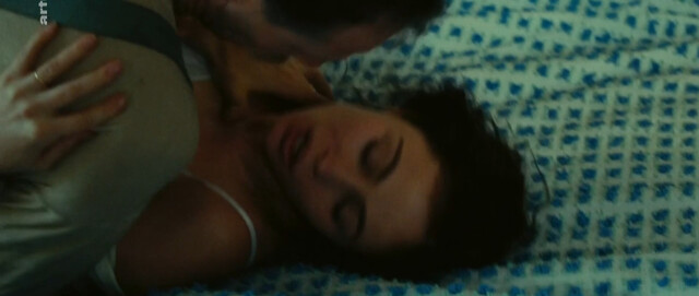 Emmanuelle Béart sexy – Sentimental Destinies (Les Destinées) (2000)