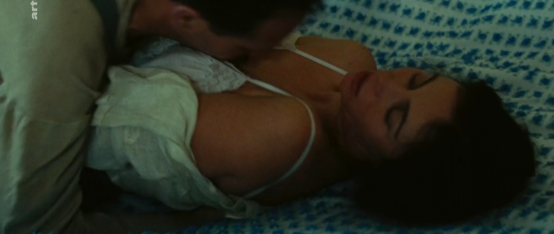 Emmanuelle Béart sexy – Sentimental Destinies (Les Destinées) (2000)