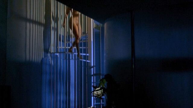 Manuela Arcuri nude – Finalmente soli (1997)