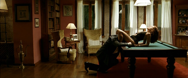 Veronica Echegui nude – El Menor De Los Males (2004)