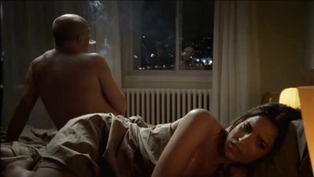 Lucía Jiménez nude, etc – Jugar a matar (2003)