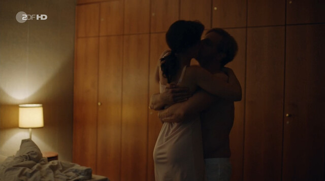 Silvia Busuioc nude – Bella Germania s01e02 (2019)
