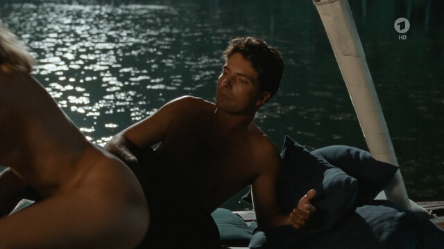 Eva Habermann nude – Jenseits des Regenbogens (2002)
