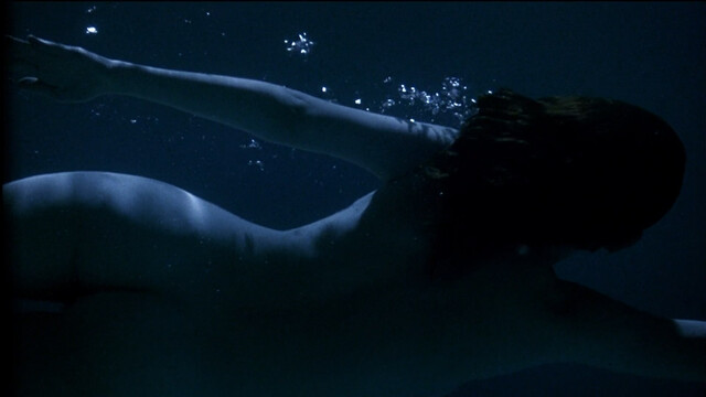 Marlee Matlin nude – Children of a Lesser God (1986)