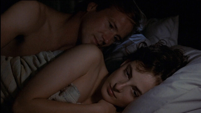 Marlee Matlin nude – Children of a Lesser God (1986)
