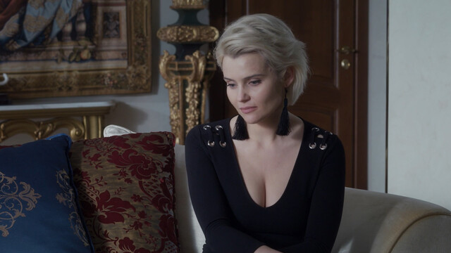 Evgenia Sinitskaya sexy – Zapadnya s01e01-02 (2024)