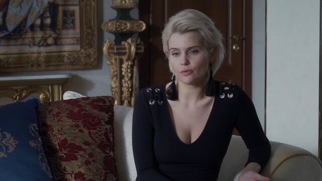 Evgenia Sinitskaya sexy – Zapadnya s01e01-02 (2024)