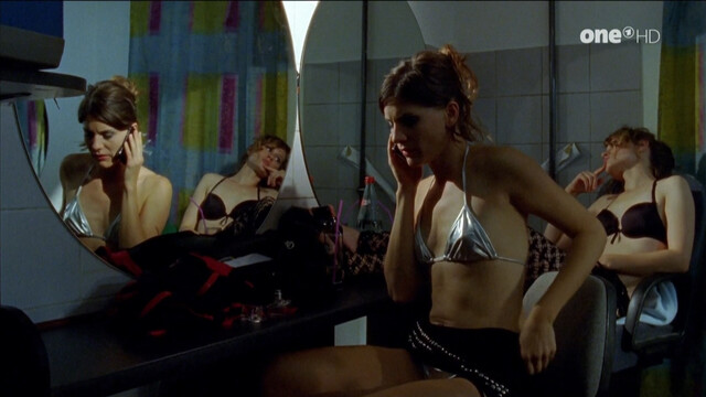 Christina Hecke sexy – Hopfensommer (2011)