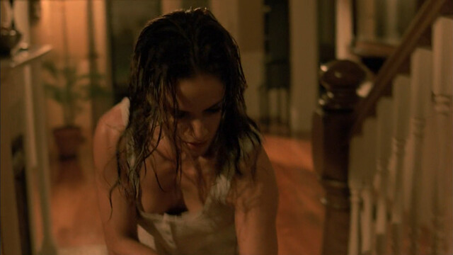 Leonor Varela sexy – Monsterwolf (2010)