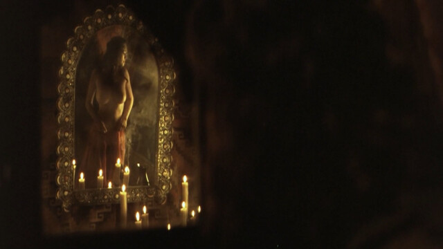 Manuela Arcuri nude – Juana La Loca (2001)