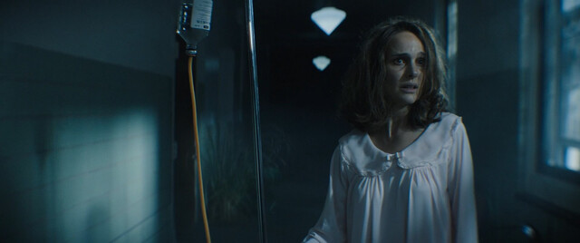 Natalie Portman sexy – Lady in the Lake s01e05-06 (2024)