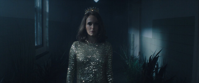 Natalie Portman sexy – Lady in the Lake s01e05-06 (2024)