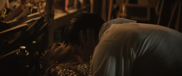 Natalie Portman sexy – Lady in the Lake s01e05-06 (2024)