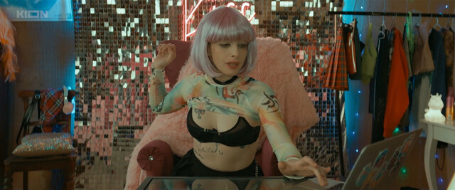 Mariya Drizik sexy – Ona takaya klassnaya s01e07 (2024)