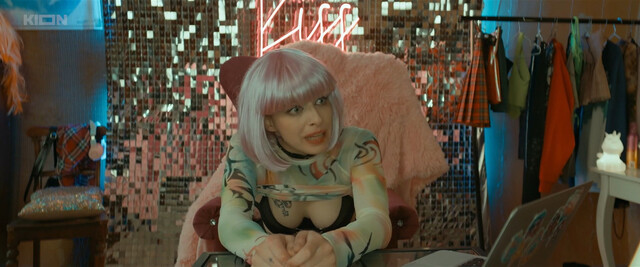 Mariya Drizik sexy – Ona takaya klassnaya s01e07 (2024)