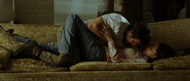 Ana Claudia Talancón sexy – El último justo (2007)