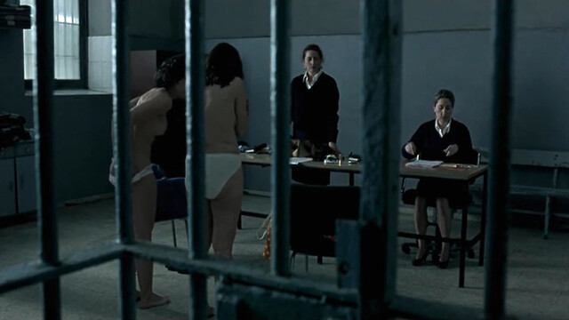 Adriana Ozores nude – Heroína (2005)