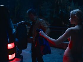 Simona Kust nude – Samaya bolshaya luna (2024)