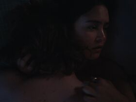 Courtney Eaton sexy – Parachute (2023)