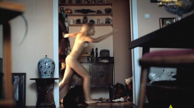 Alona Alymova nude – Konchena (2010)