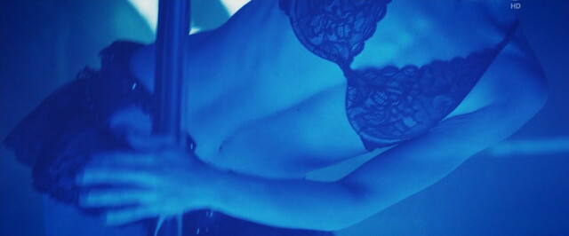Kristin Suckow nude – Lux Krieger des Lichts (2018)